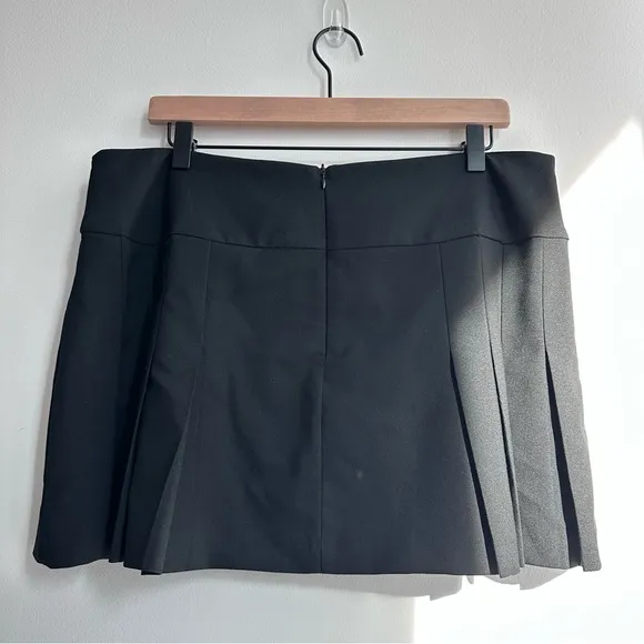 Zara pleated mini skirt NWT