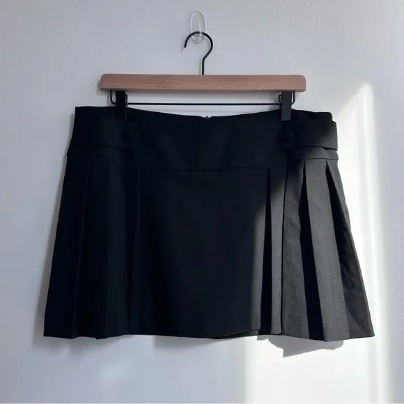 Zara pleated mini skirt NWT