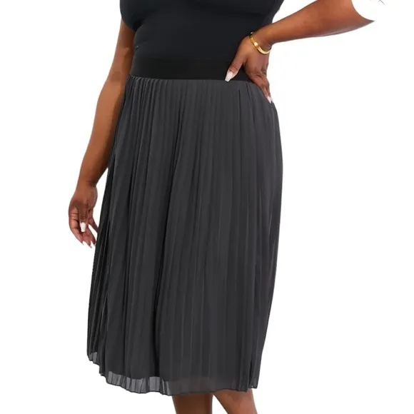 Zenana Pleated Chiffon Midi Skirt - New ( Dark Gray)