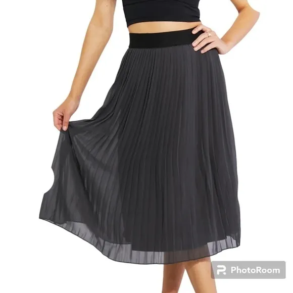 Zenana Pleated Chiffon Midi Skirt - New ( Dark Gray)