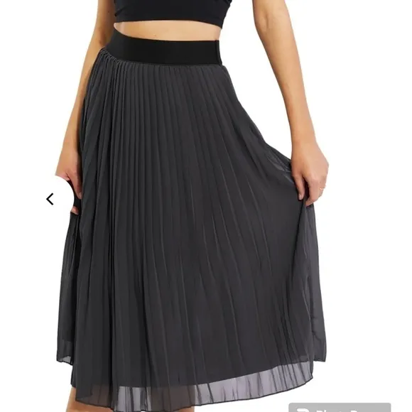 Zenana Pleated Chiffon Midi Skirt - New ( Dark Gray)